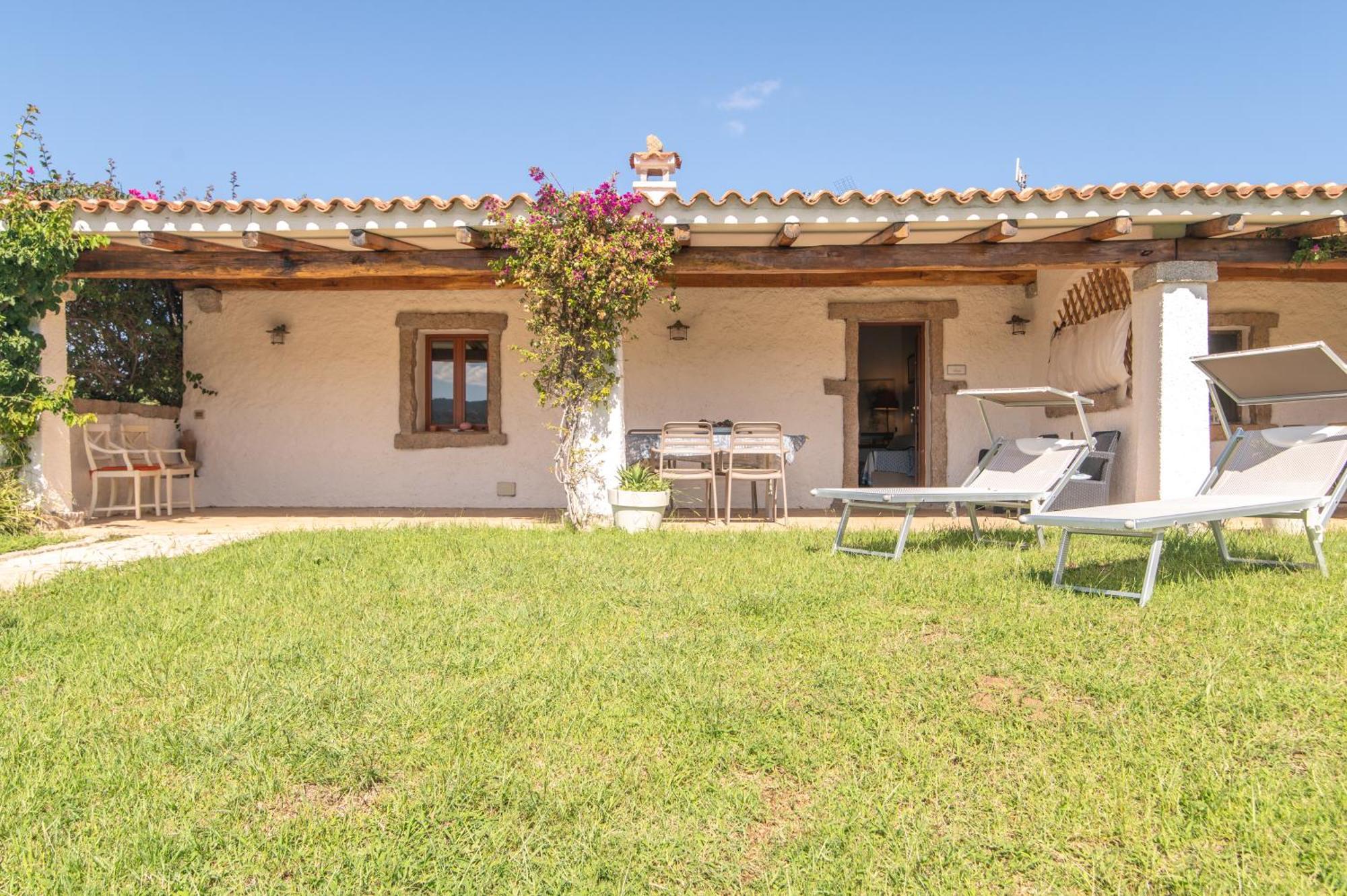 Susy House Villa Baja Sardinia Luaran gambar